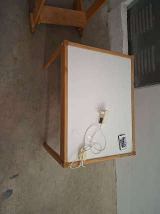 Mesa de luz infantil de madera