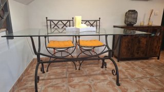 Mesa cristal y forja + 4 sillas
