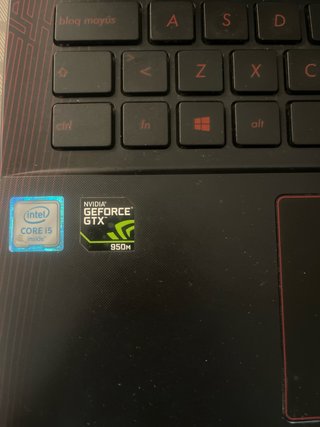 Portátil ASUS, no funciona para piezas