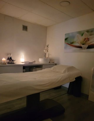 TRASPASO DE LOCAL ESTETICA, MASAJES. BUENA OPORTUN