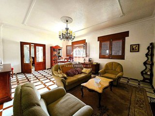 Casa en venta en Algarinejo