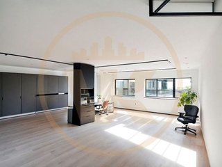 Local comercial en alquiler en Ensanche - Sar en Santiago de Compostela