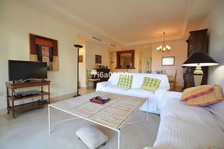 Piso en alquiler en Puerto Banús en Marbella