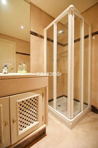 Piso en alquiler en Puerto Banús en Marbella