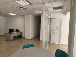 Local comercial en alquiler en La Calzada en Sevilla