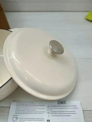 Amazon Basics Cazuela de hierro fundido esmaltado