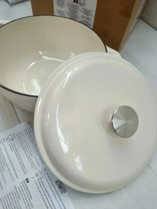 Amazon Basics Cazuela de hierro fundido esmaltado