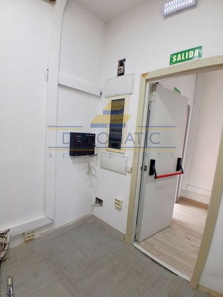 Oficina en venta en San Fermín en Madrid