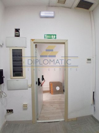 Oficina en venta en San Fermín en Madrid