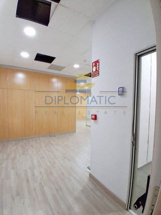 Oficina en venta en San Fermín en Madrid