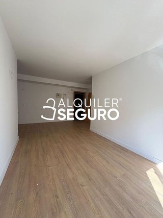 Piso en alquiler en Ensanche de Vallecas - Valdecarros en Madrid
