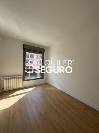 Piso en alquiler en Ensanche de Vallecas - Valdecarros en Madrid