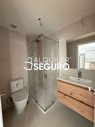 Piso en alquiler en Ensanche de Vallecas - Valdecarros en Madrid