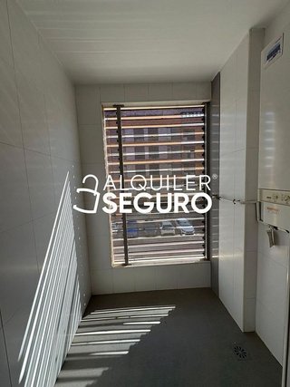 Piso en alquiler en Ensanche de Vallecas - Valdecarros en Madrid