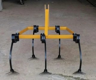 Cultivador minitractor 5 brazos