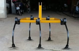 Cultivador minitractor 5 brazos