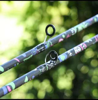 Caña de pescar casting multicolor