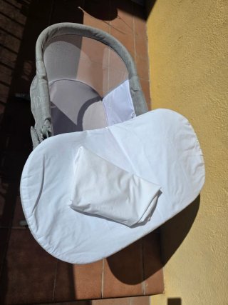 Cuna de viaje Kinderkraft gris
