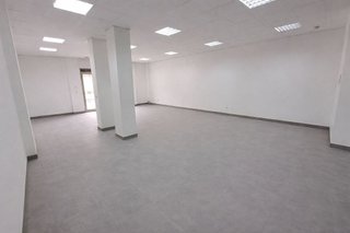 Local comercial en venta en Barrio de Uribarri en Bilbao