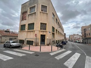 Terreno en venta en Crevillent