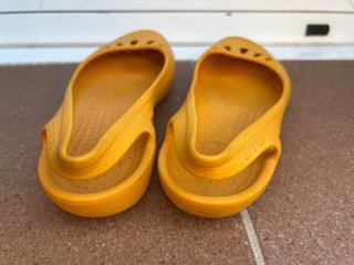 Crocs Mujer Bailarinas Naranjas