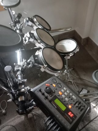 Roland V-Drums
