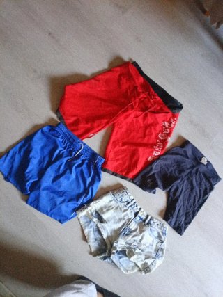 Pantalones cortos estampados y lisos 1€ cu desliza