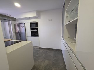 Piso en alquiler en Cuatro Caminos - Plaza de la Cubela en Coruña (A)