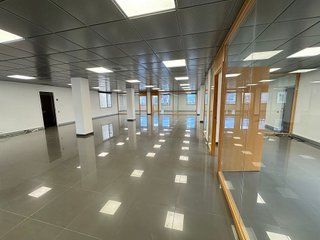 Oficina en alquiler en La Nova Esquerra de l'Eixample en Barcelona