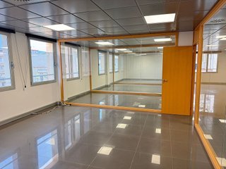 Oficina en alquiler en La Nova Esquerra de l'Eixample en Barcelona