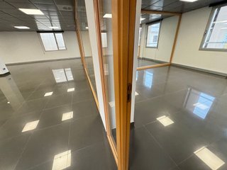 Oficina en alquiler en La Nova Esquerra de l'Eixample en Barcelona