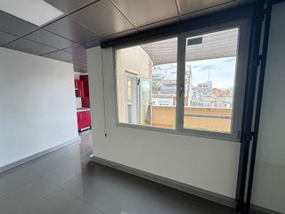 Oficina en alquiler en La Nova Esquerra de l'Eixample en Barcelona
