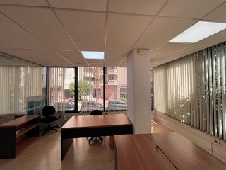 Oficina en alquiler en La Maternitat i Sant Ramon en Barcelona