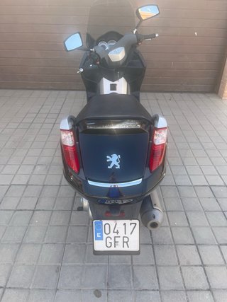 Peugeot Satelis 125 Negra