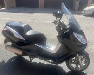 Peugeot Satelis 125 Negra