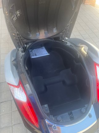 Peugeot Satelis 125 Negra