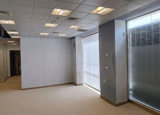 Local comercial en venta en La Paz en Alcalá de Guadaira