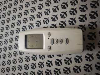 Mando control caldera blanco