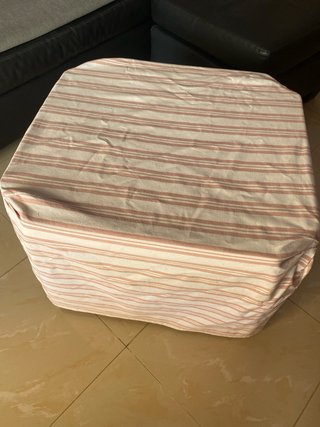 Mesa auxiliar de jardín de plástico
