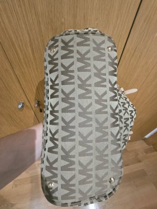 Bolso Michael Kors Beige y Gris