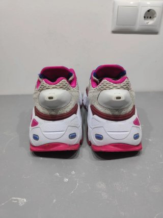 New Balance 574 Yurt Salehe Bembury Blanco 43