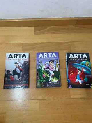 Varios libros de literatura infantil y juvenil