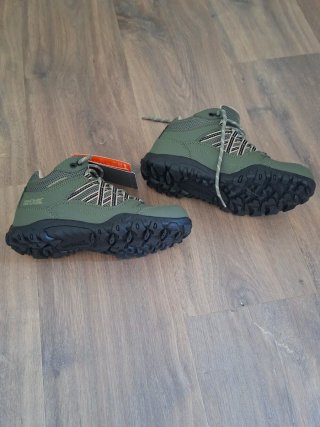 Botas de montaña