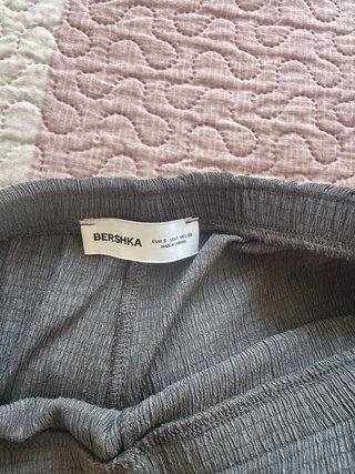 Pantalón gris elegante
