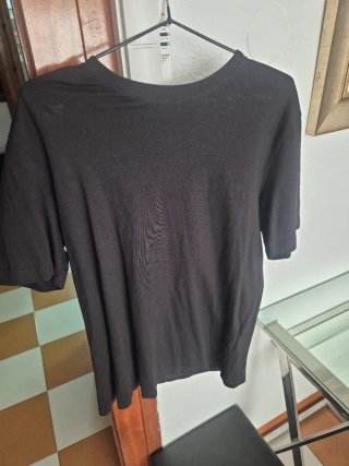 Camiseta Zara Negra Hombre
