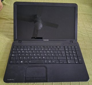 Toshiba Satellite Pro C850-1G8 i3