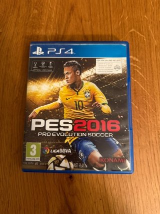 Set FIFA 22 y PES 2016 PS4