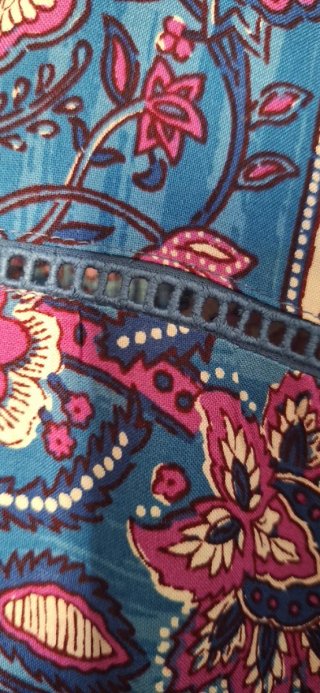 Tunica stile folk blu e rosa