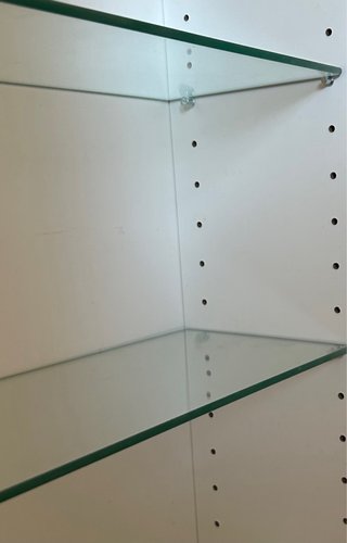 Armario de pared Ikea blanco con cristal