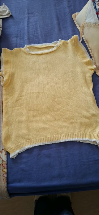 Jersey amarillo y blanco